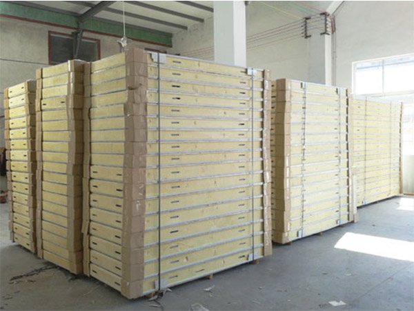 冷庫(kù)板材料類別